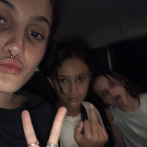 Meet your Posher, Evie